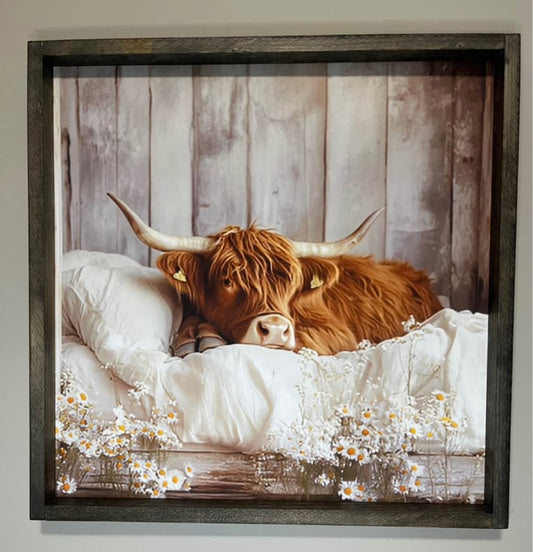 Resting Highland Cow Farmhouse Sign