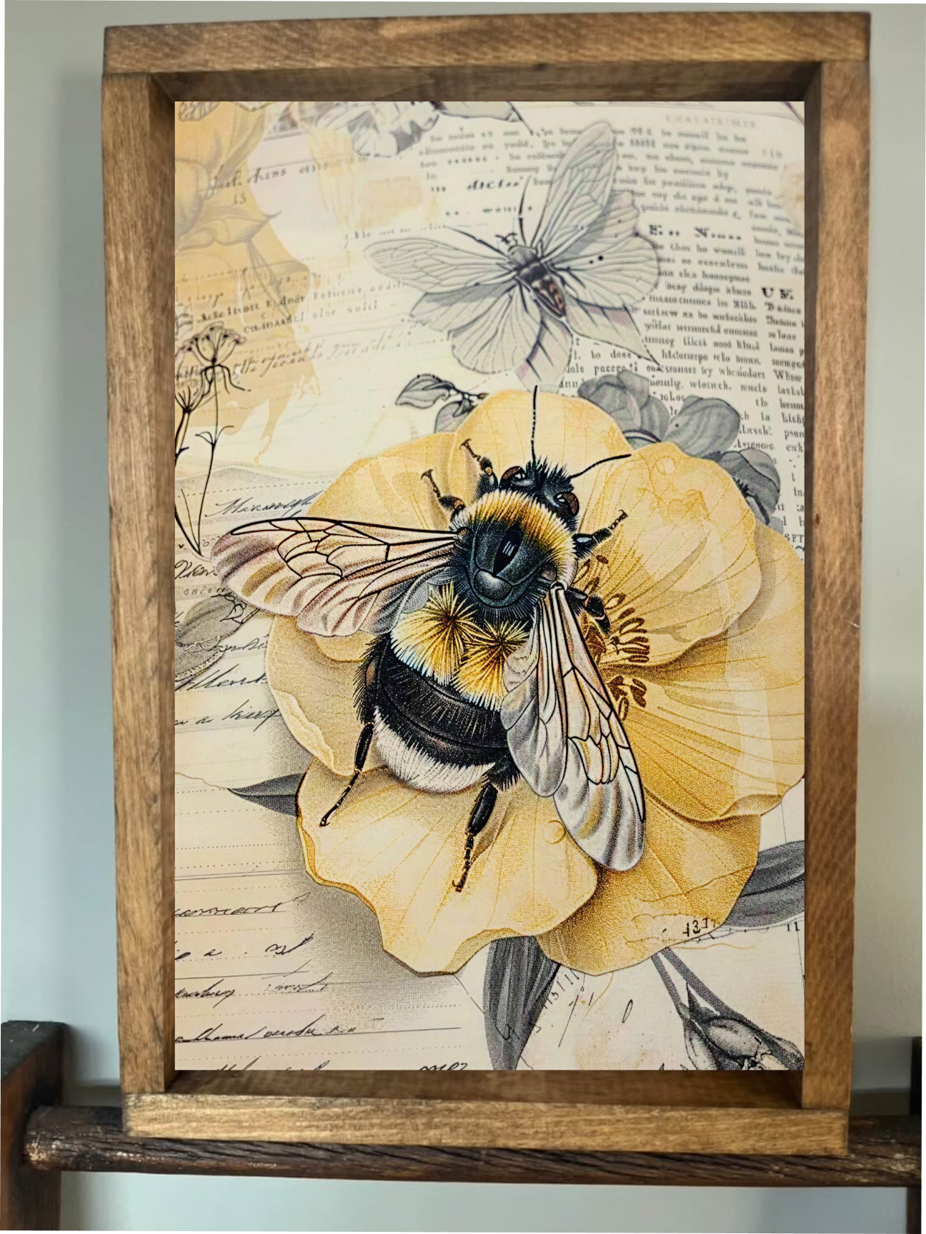 Paper Flower Bee Farmhouse Sign